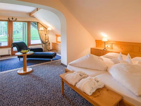 ROYAL PENTHOUSE SUITE image 1