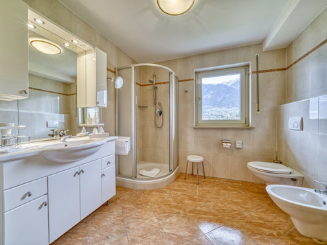 Schloß Tirol 2.Etage image 6