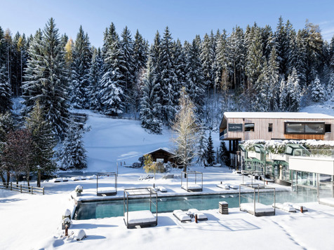 Short white weeks 4=3