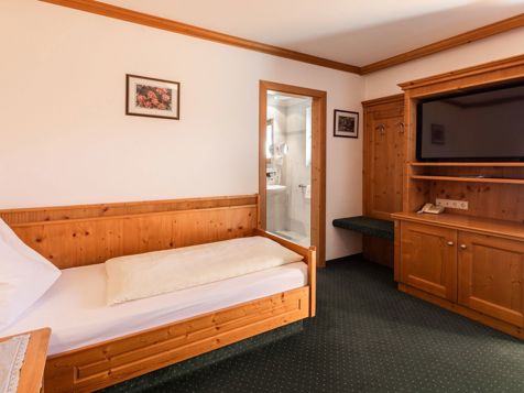 Single room image 2