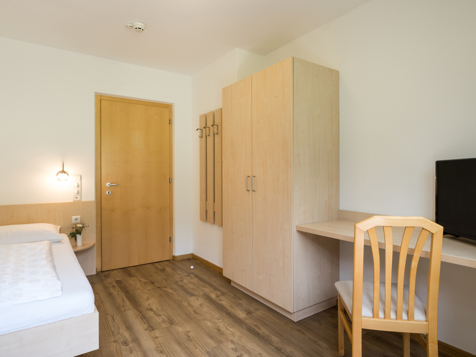 Single room image 2