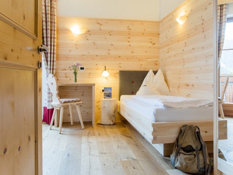 single room image 2