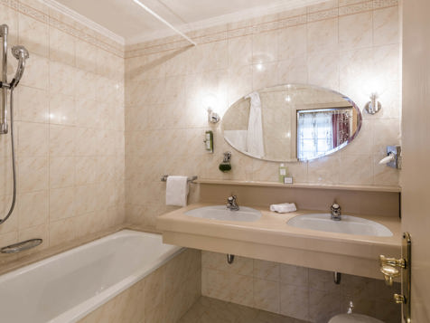 Single Room image 2