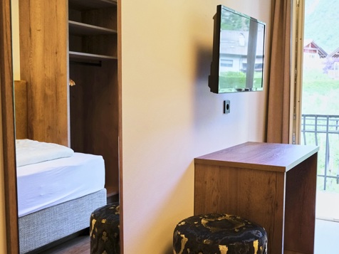 Single room image 2