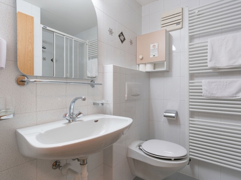 Single room image 3