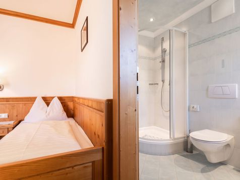 Single room image 3