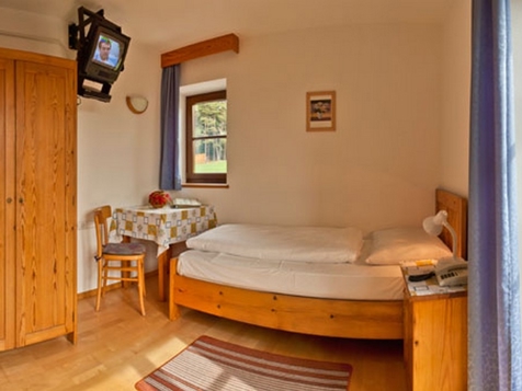 Single room image 3