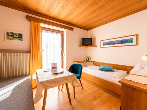 Single room image 3