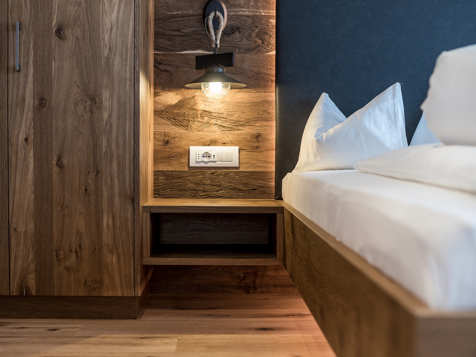 Single Room image 6