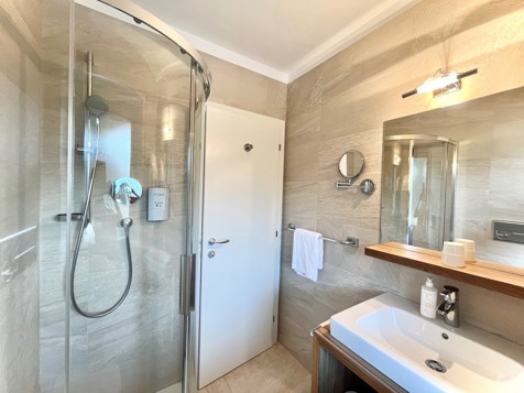 Single room image 6
