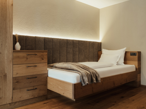 Single Room image 8
