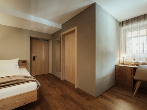 Single Room image 9