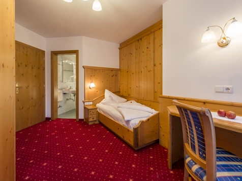 Single room Fir image 1