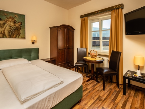 Single room Panorama image 1