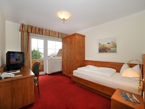 Single Room Sellas image 2