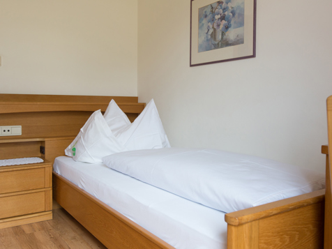 Single room with balcony image 2