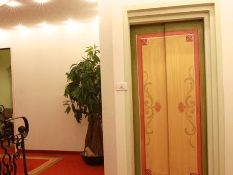 Single room with balcony image 2
