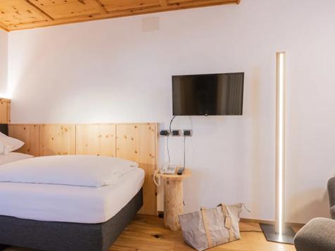 Single room with balcony image 4