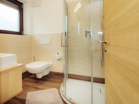 small double room north view image 1