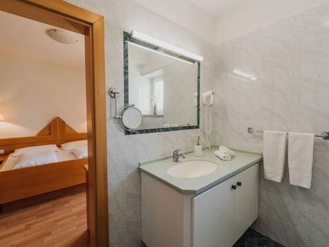 Small Studio Apartment image 3