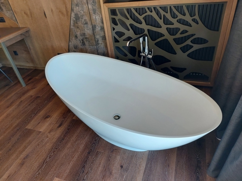 Spa Suite image 9
