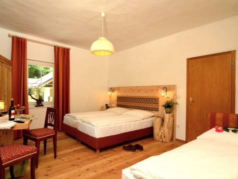 spacious family suite image 3