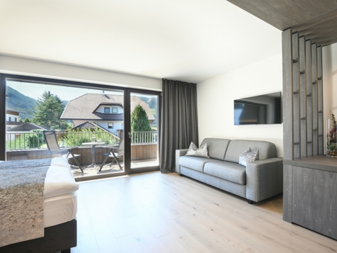 SPORTIVE SUITE image 4