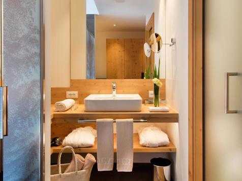 Spruce – Premium image 3