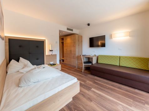 ST. GEORGEN SINGLE ROOM image 1