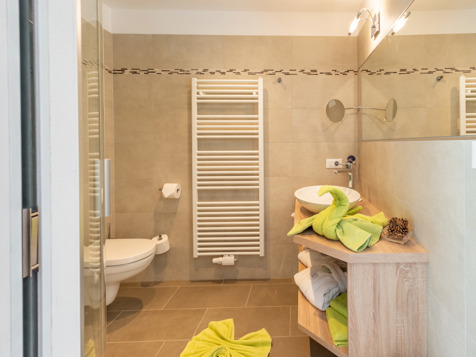 ST. GEORGEN SINGLE ROOM image 2