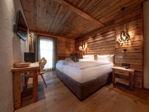 Standard Room image 2