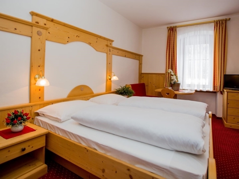 Standard room image 2