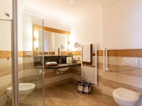 Standard room Gampen image 9