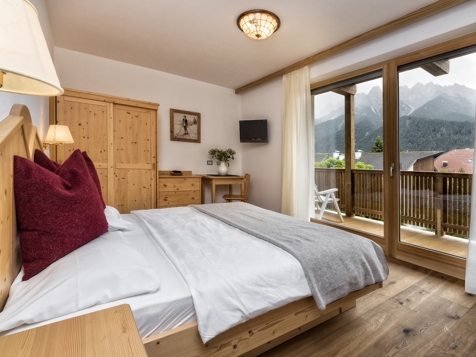 Standard single room image 1