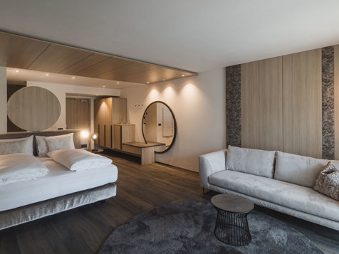 SUITE CORONES image 2