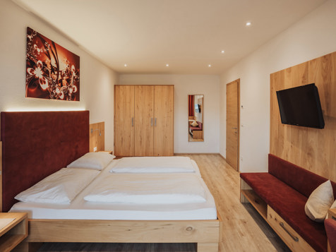 Suite Deluxe 1 balcone sud e 1 balcone ovest image 3