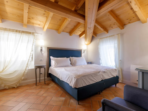 SUITE-1
