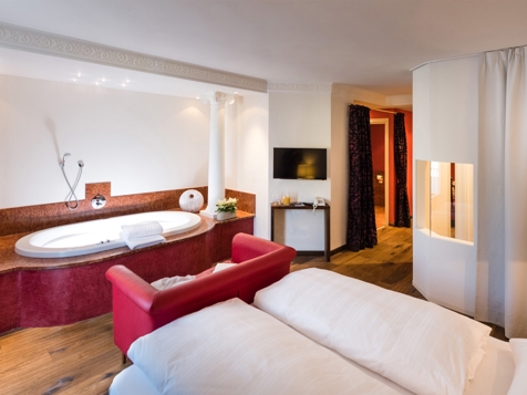 Suite Fameli Deluxe image 3