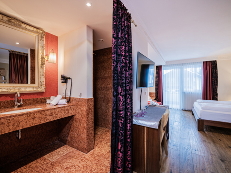 Suite Fameli Deluxe image 6