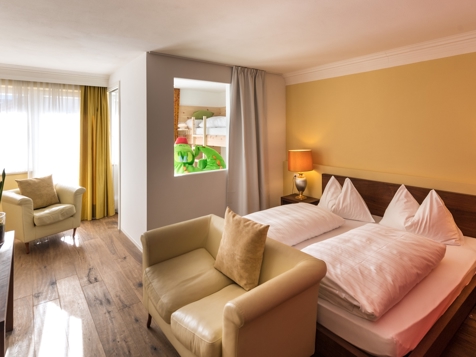 Suite Fameli Design image 5