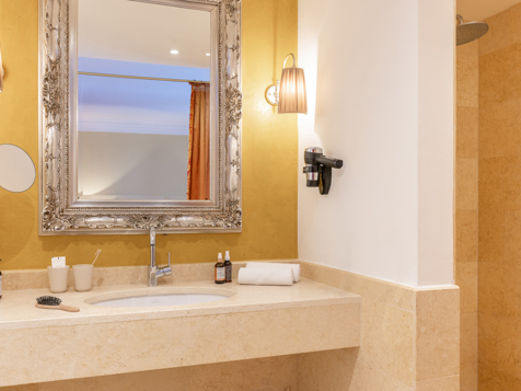 Suite Fameli Design image 12
