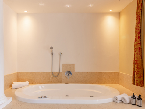 Suite Fameli Design image 13