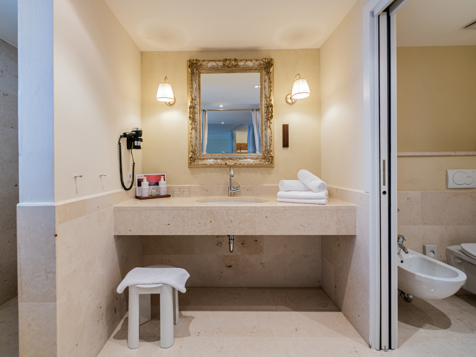Suite Fameli Exclusive image 7