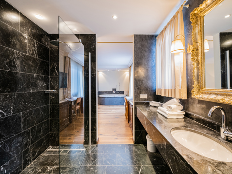 Suite Fameli Superior image 9