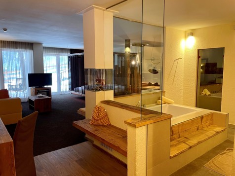 suite "Kirchhof" image 9