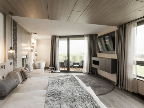 SUITE MONTANES image 1