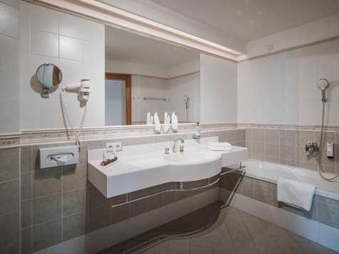Suite Tower-5