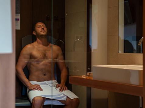  Suite with private infrared cabin and balcony image 6