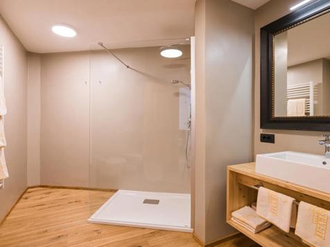 Sundial room image 8