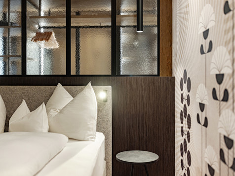 Sunset Suite mit privatem Whirlpool image 2